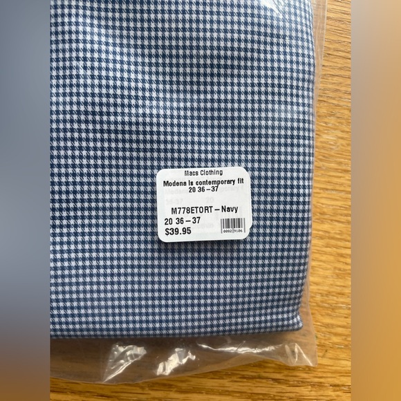 NWT Modena Button Down Dress Shirt - Picture 3 of 4
